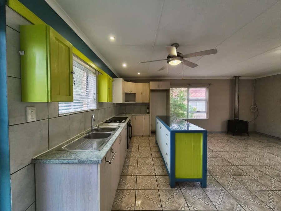 3 Bedroom Property for Sale in Stilbaai Wes Western Cape